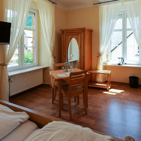 Alte Buergermeisterei Hotel *