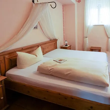 Otel Alte Buergermeisterei Bremm