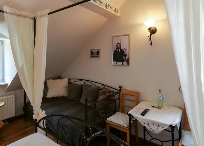 Hotel Alte Buergermeisterei Bremm